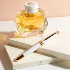 Alternative view of عطر ادکلن مون بلان سیگنیچر ابسولو