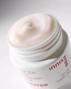 Alternative view of کرم جوانساز چای سیاه  اینیسفری