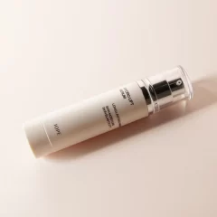 Alternative view of سرم هیدرو لیفت آیوپه