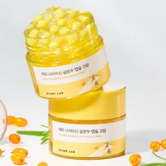 Alternative view of کرم کپسولی درخشان کننده ویتا نیاسینامید راند لب