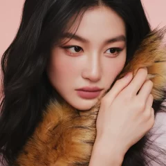 Alternative view of کوشن پودری لب جودی دال